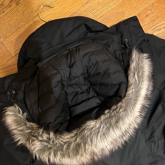North face women’s arctic parka - Picture 13 of 15